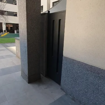 Oasis Mezquite Apartment Madrid Exterior photo